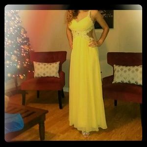 Betsy & Adam Full Length Yellow Dress